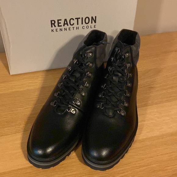 New Kenneth Cole black leather chukka - Picture 4 of 8